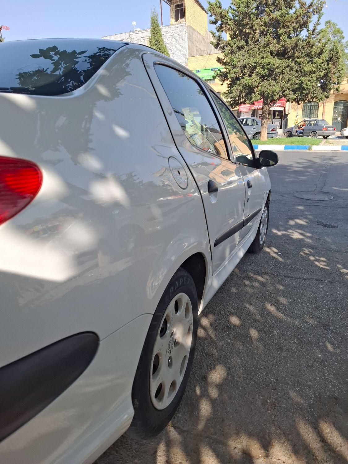 پژو 206 SD v8 - 1390
