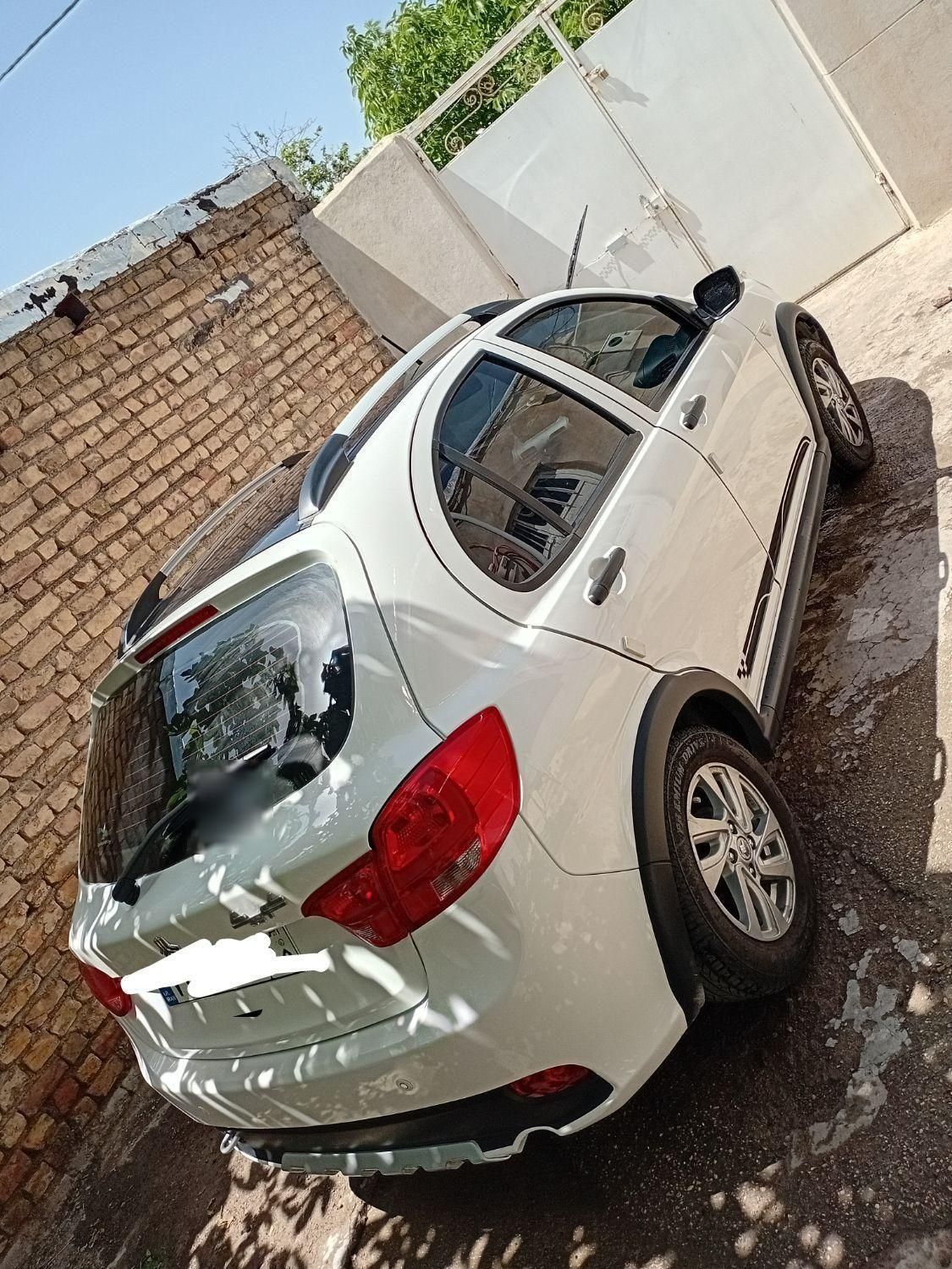 کوییک R دنده‌ای - 1403