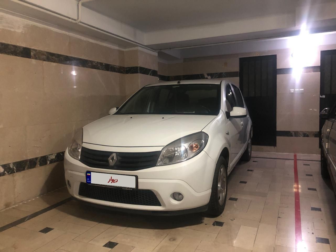 خودرو رنو، ساندرو آگهی ann_18220908