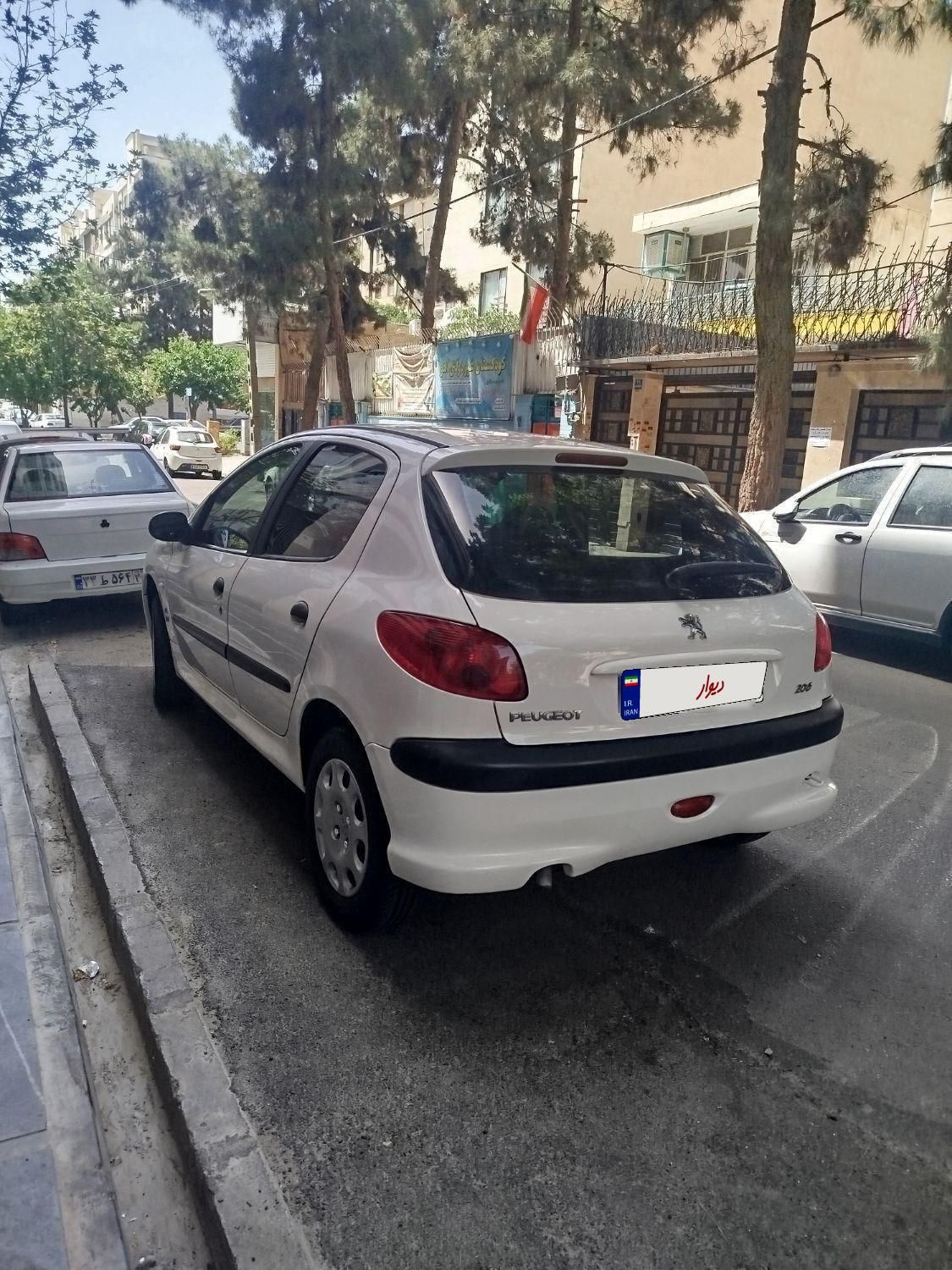 پژو 206 تیپ 2 - 1390