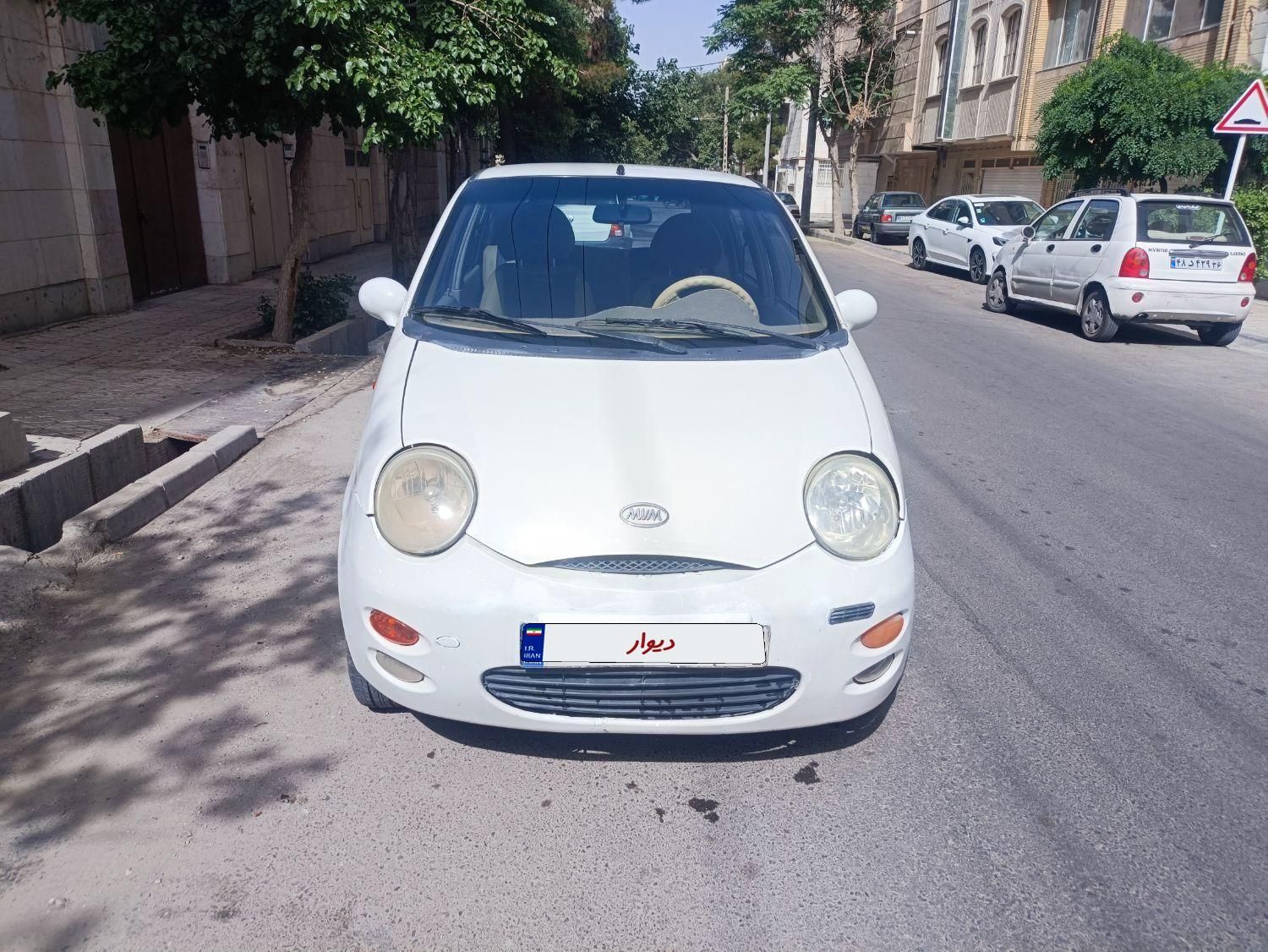 ام وی ام 110 چهار سیلندر دنده ای - 2011