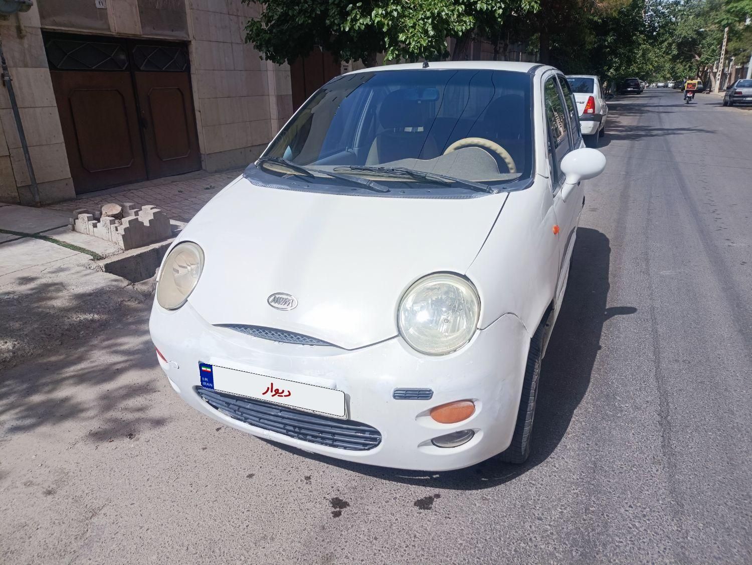ام وی ام 110 چهار سیلندر دنده ای - 2011