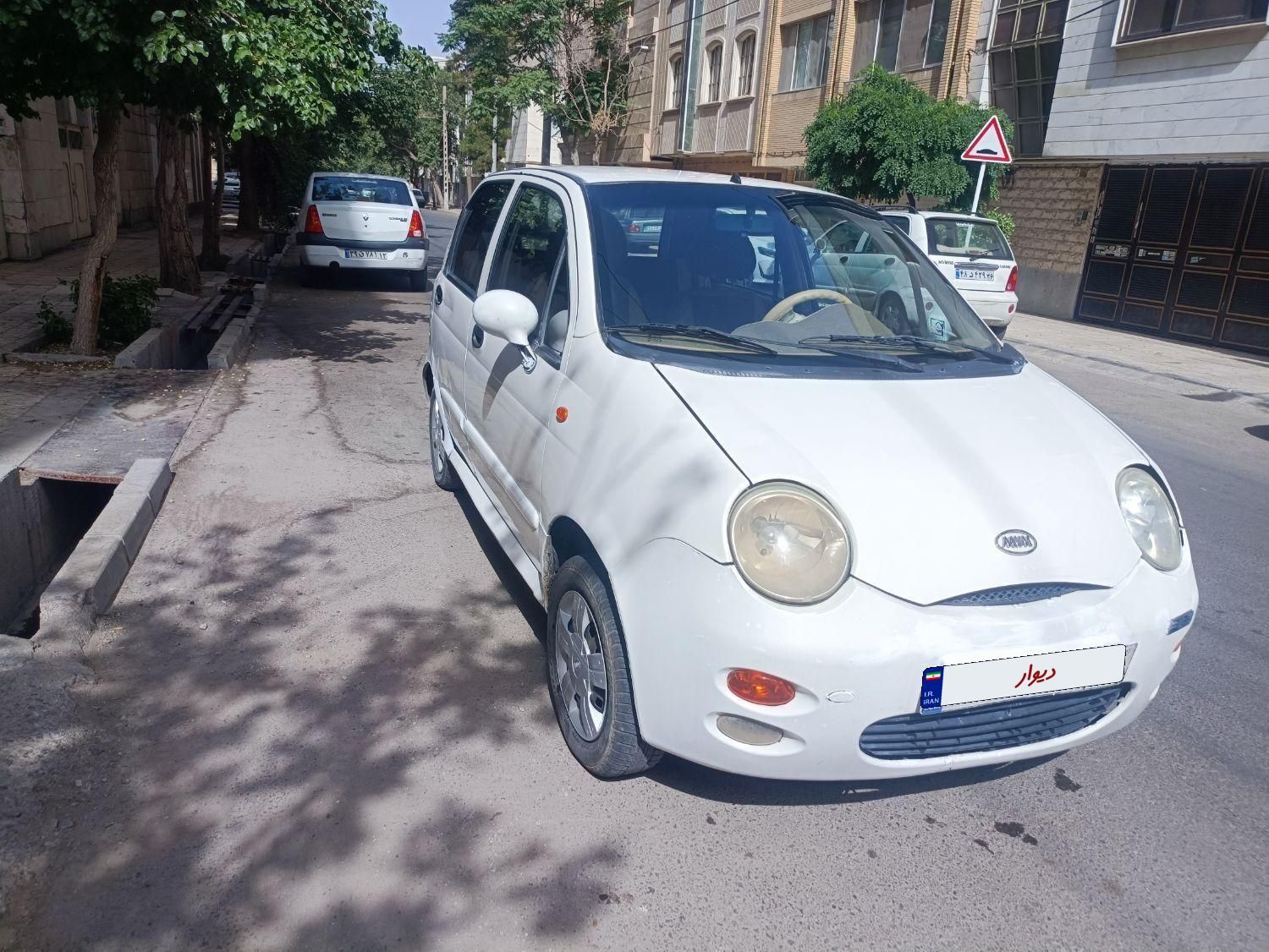 ام وی ام 110 چهار سیلندر دنده ای - 2011