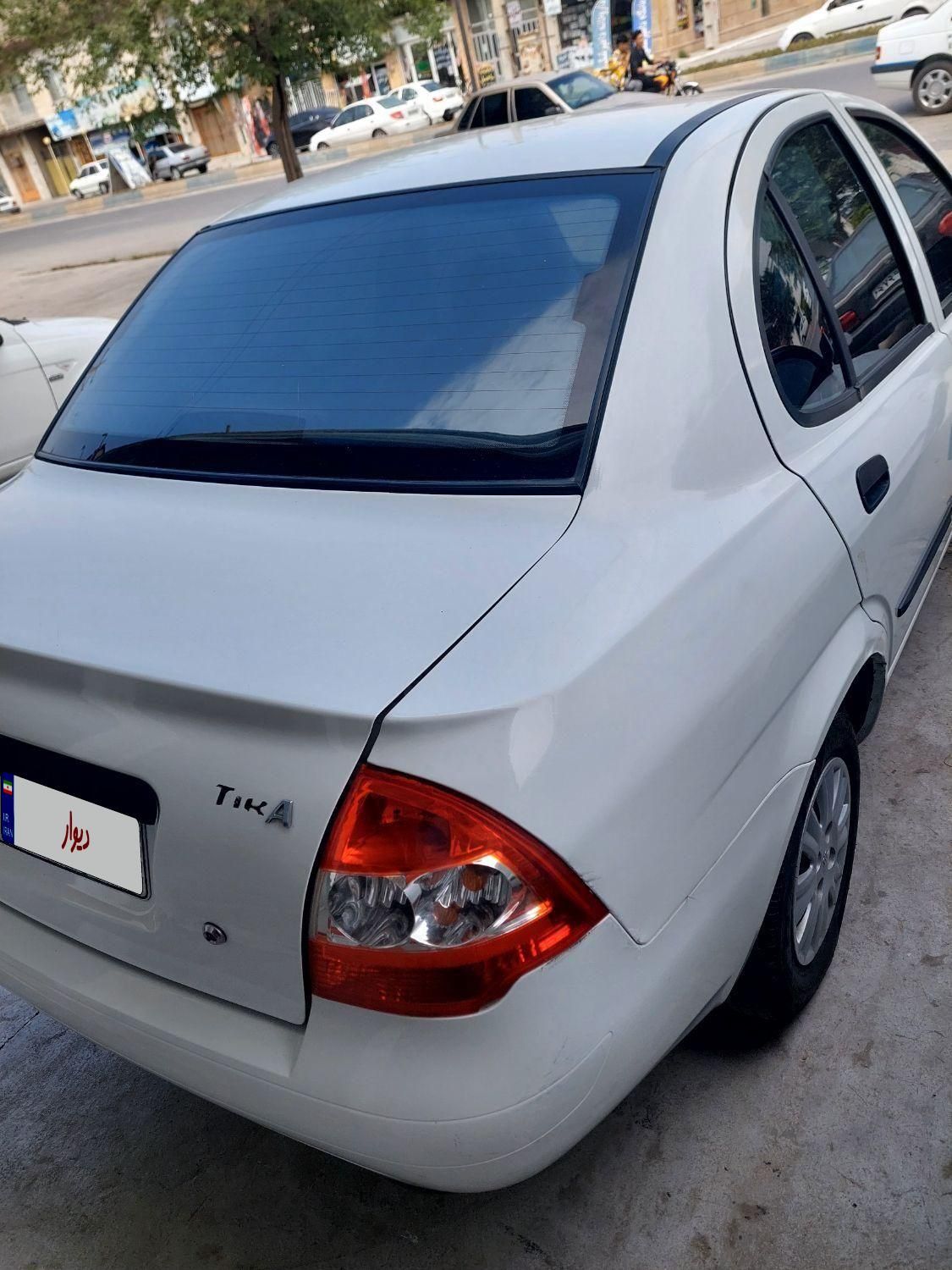 تیبا صندوق دار SX - 1400