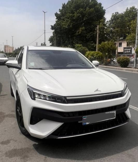 کی ام سی J7 اتوماتیک - 2025