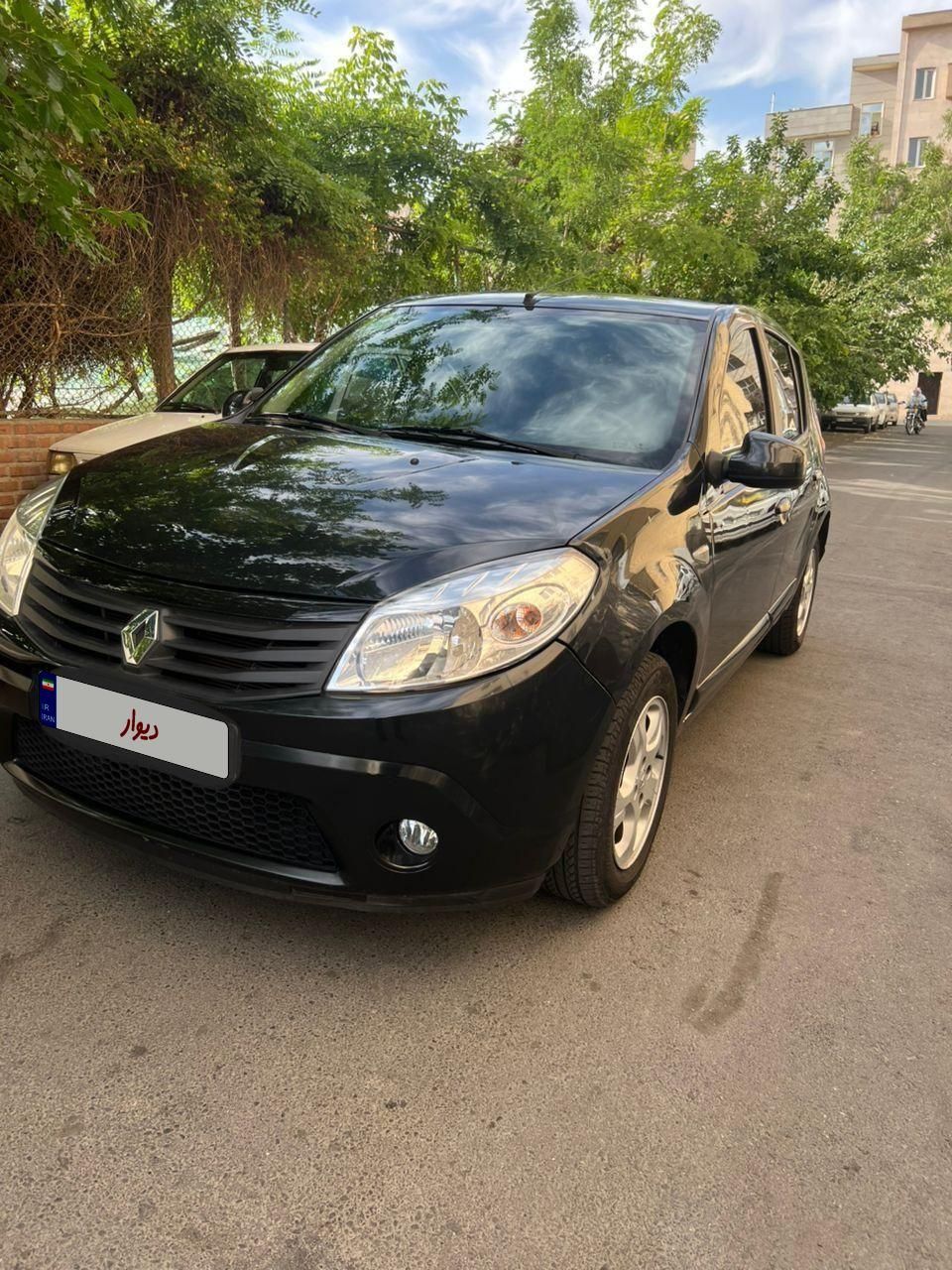 رنو ساندرو اتوماتیک - 1396
