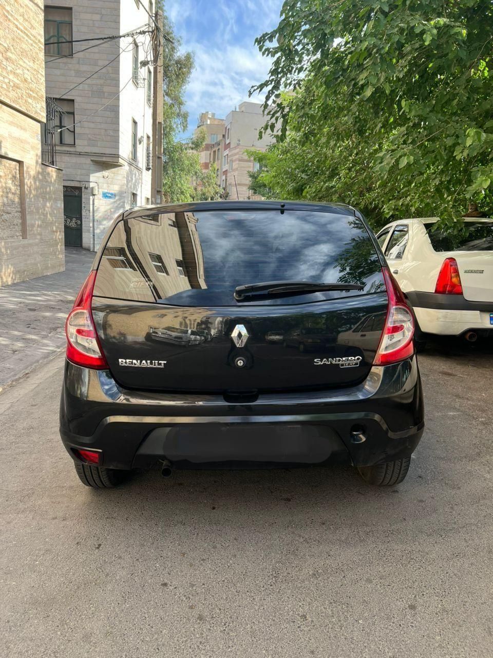 خودرو رنو، ساندرو آگهی ann_18221960