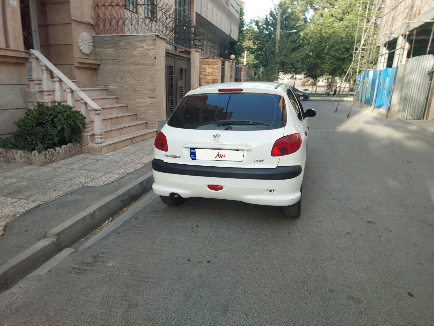 پژو 206 تیپ 3 - 1401