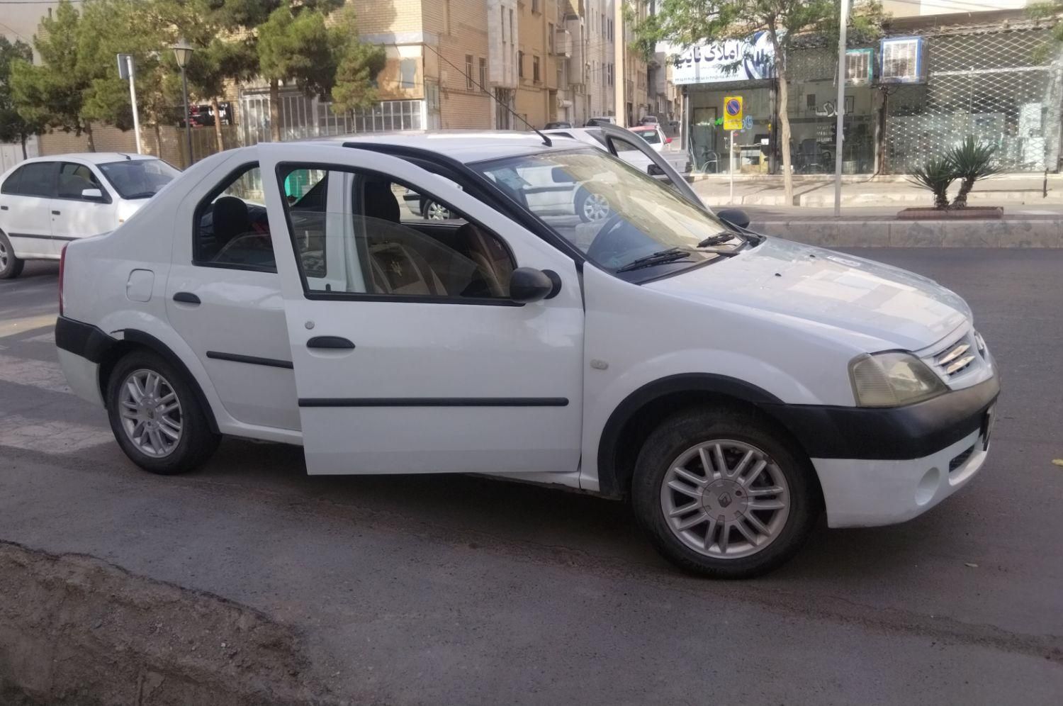 خودرو رنو، تندر 90 آگهی ann_18224555
