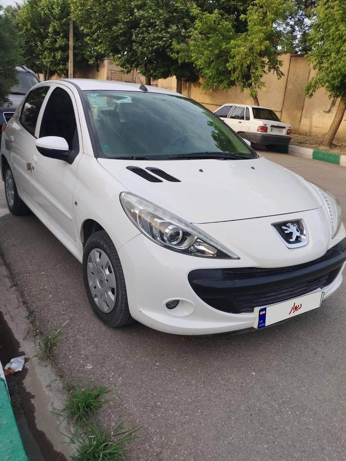 پژو 207 دنده‌ای - 1402