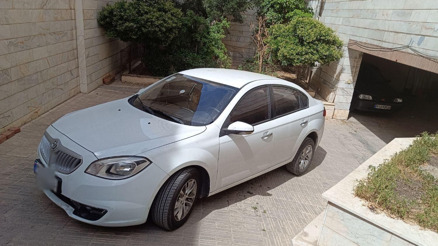برلیانس H330 دنده‌ای 1500 - 2016