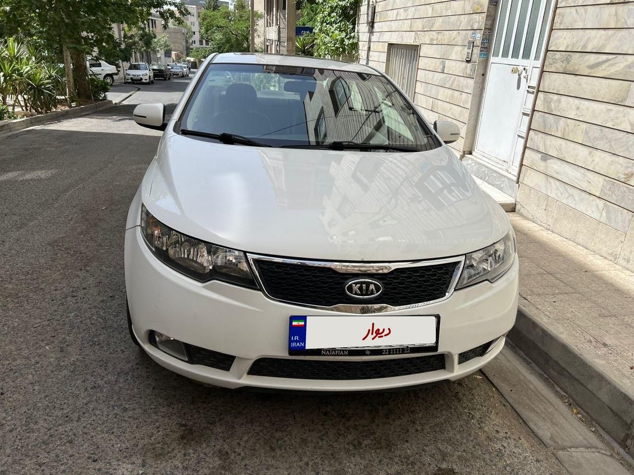 خودرو کیا، سراتو مونتاژ آگهی ann_18226093