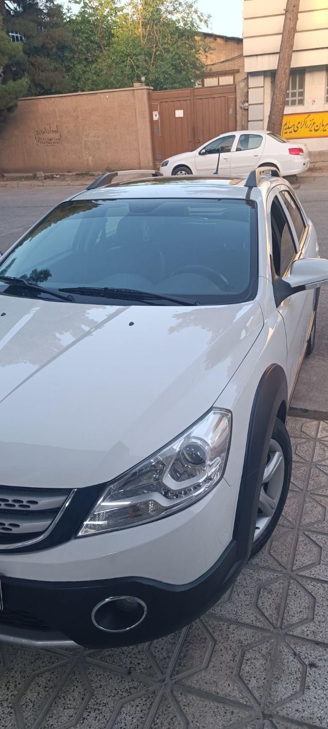 خودرو دانگ فنگ، H30 کراس آگهی ann_18226356