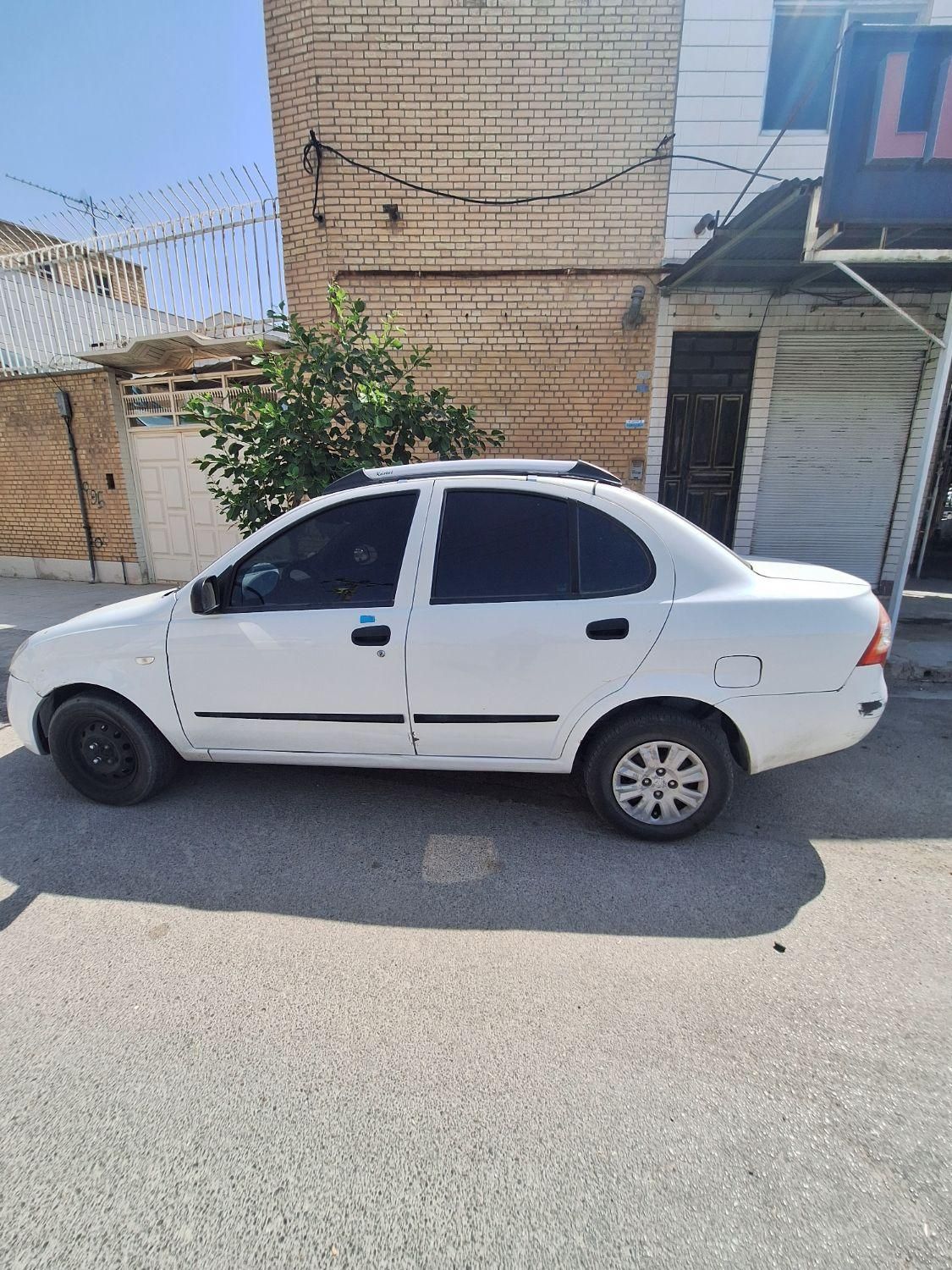 تیبا صندوق دار SX - 1398