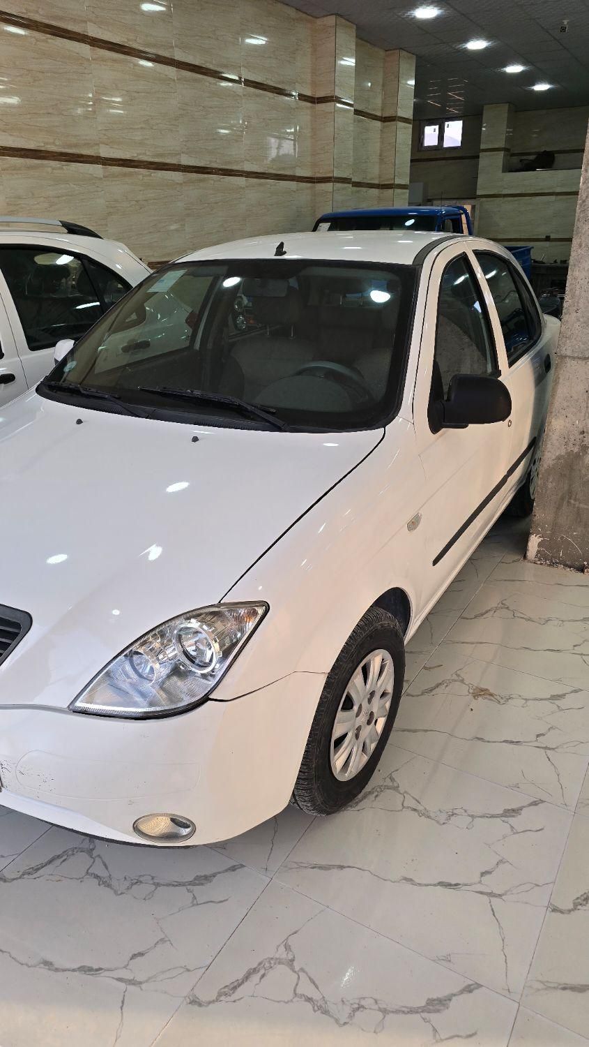 تیبا صندوق دار SX - 1400