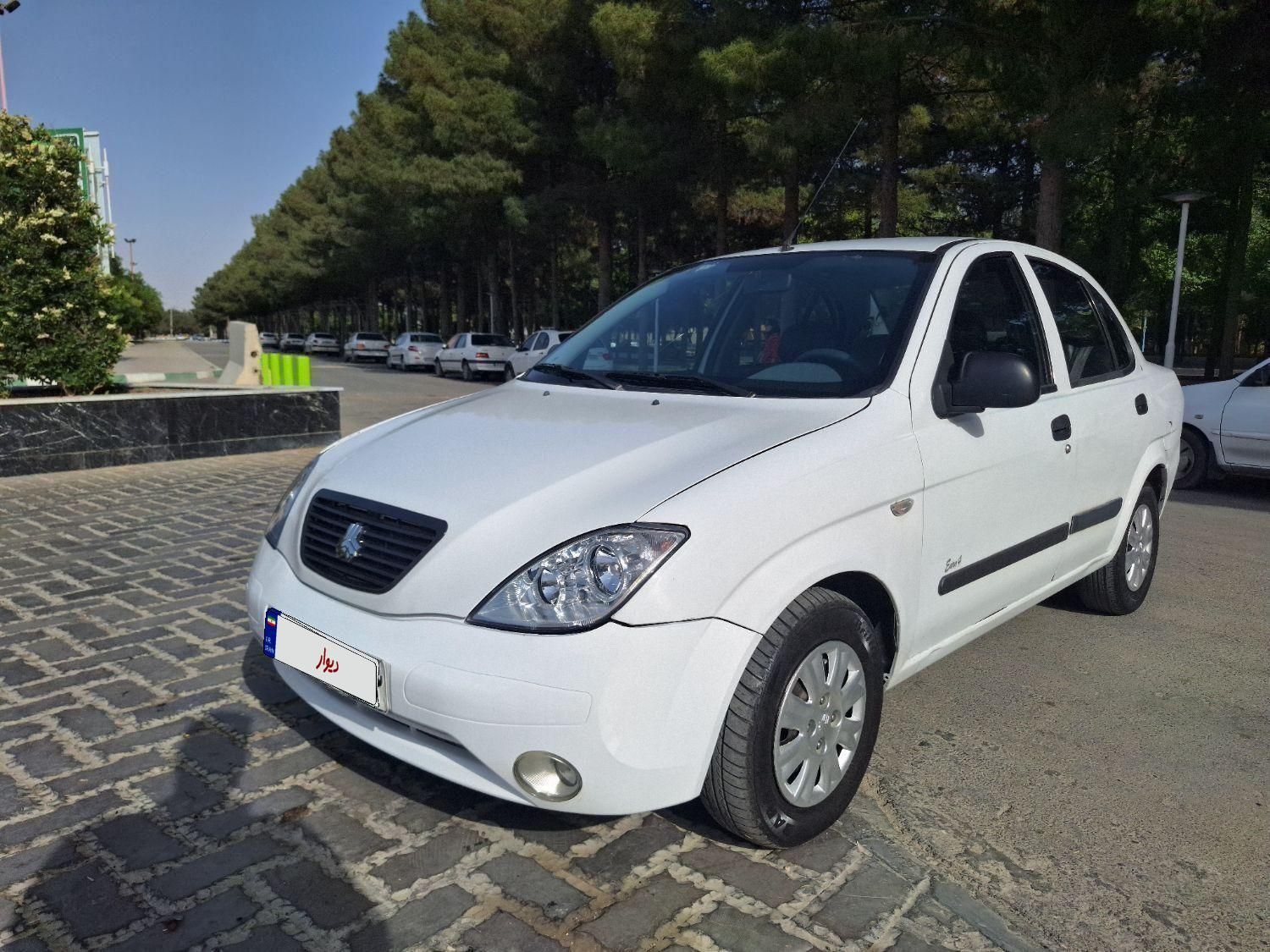 تیبا صندوق دار SX - 1393