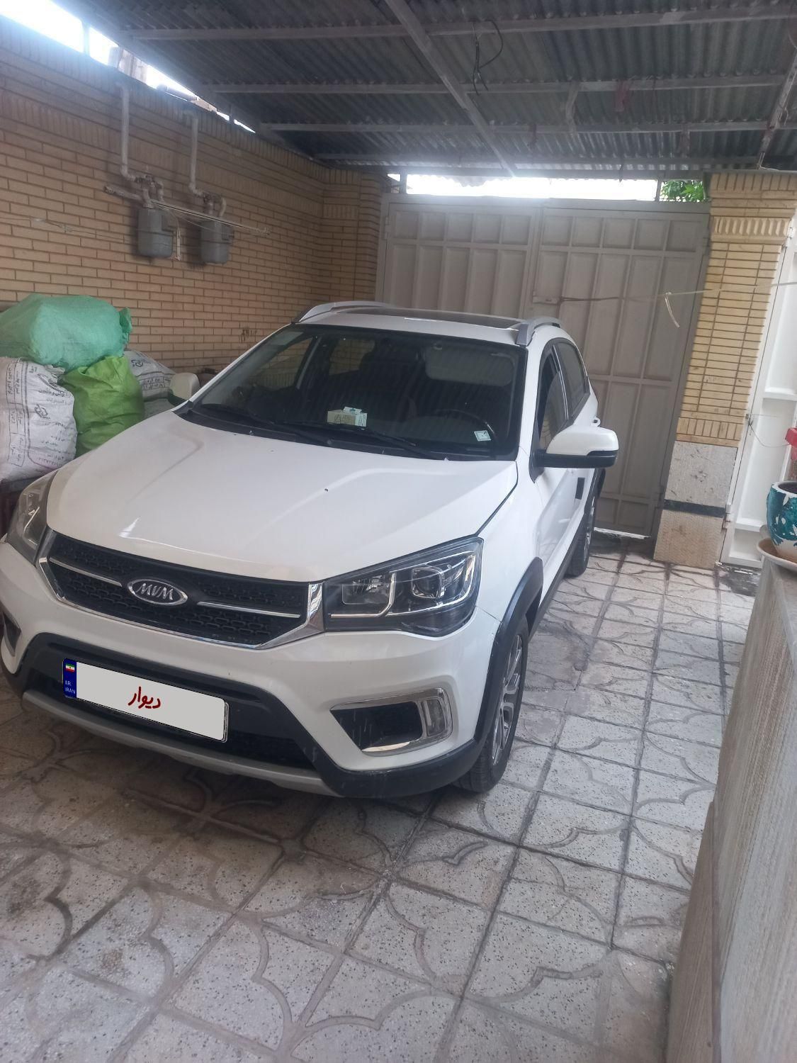خودرو ام وی ام، X22 آگهی ann_18226882