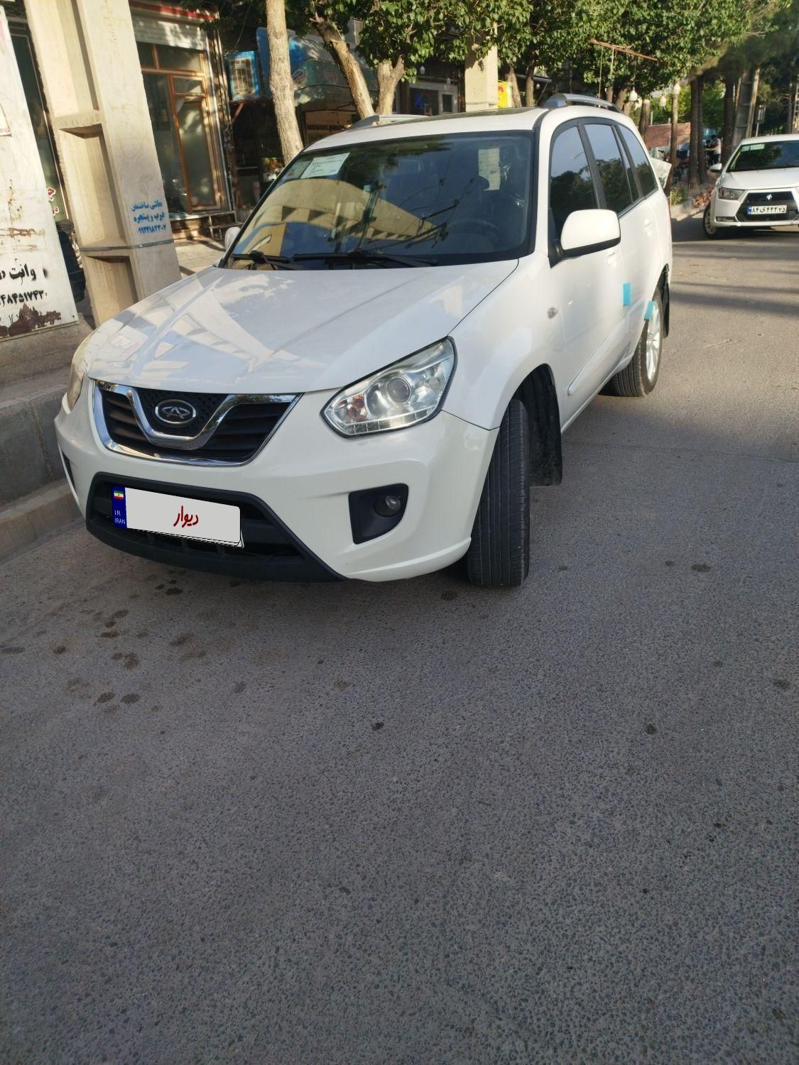 خودرو ام وی ام، X33 آگهی ann_18227704