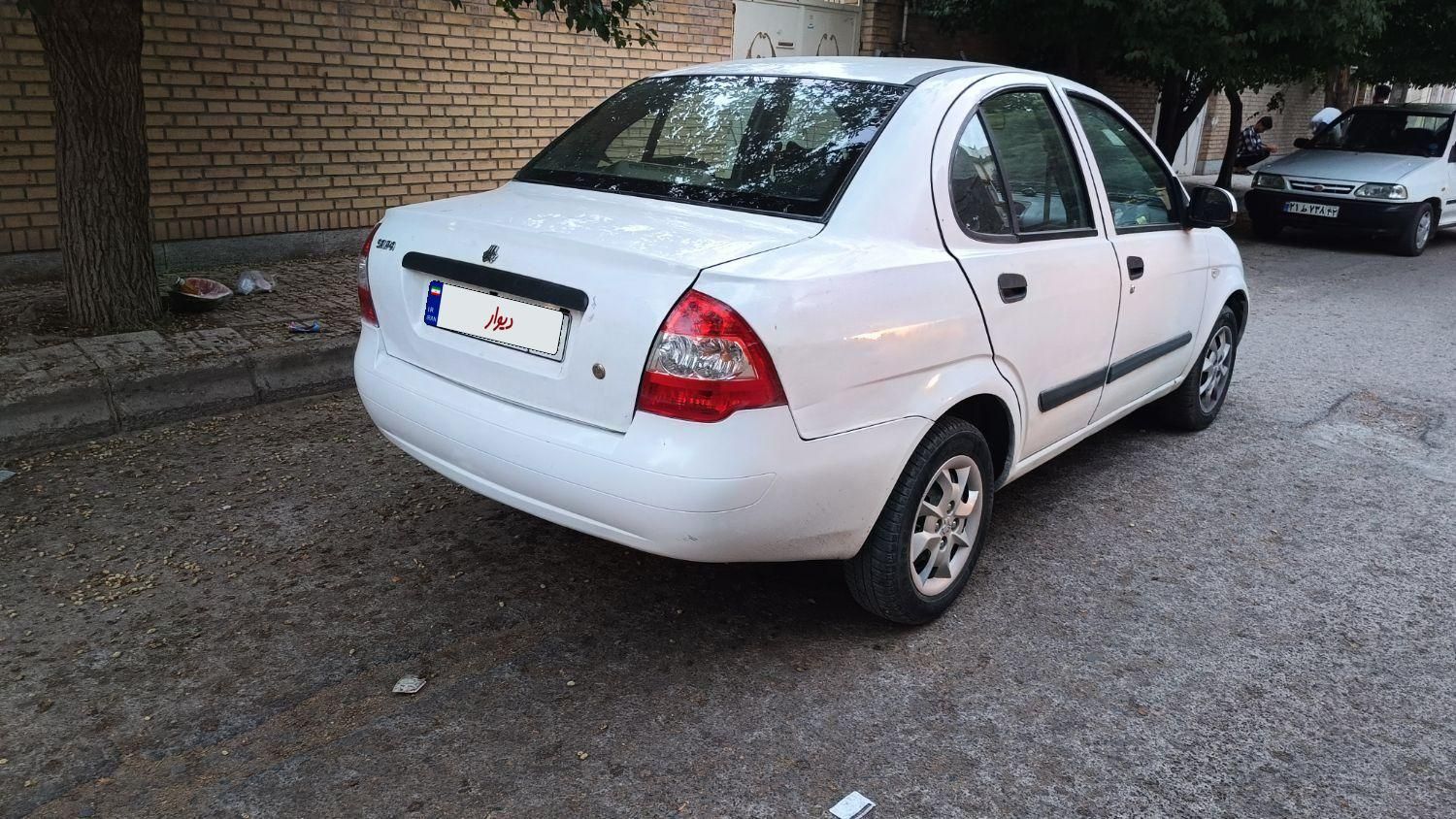 تیبا صندوق دار SX - 1392