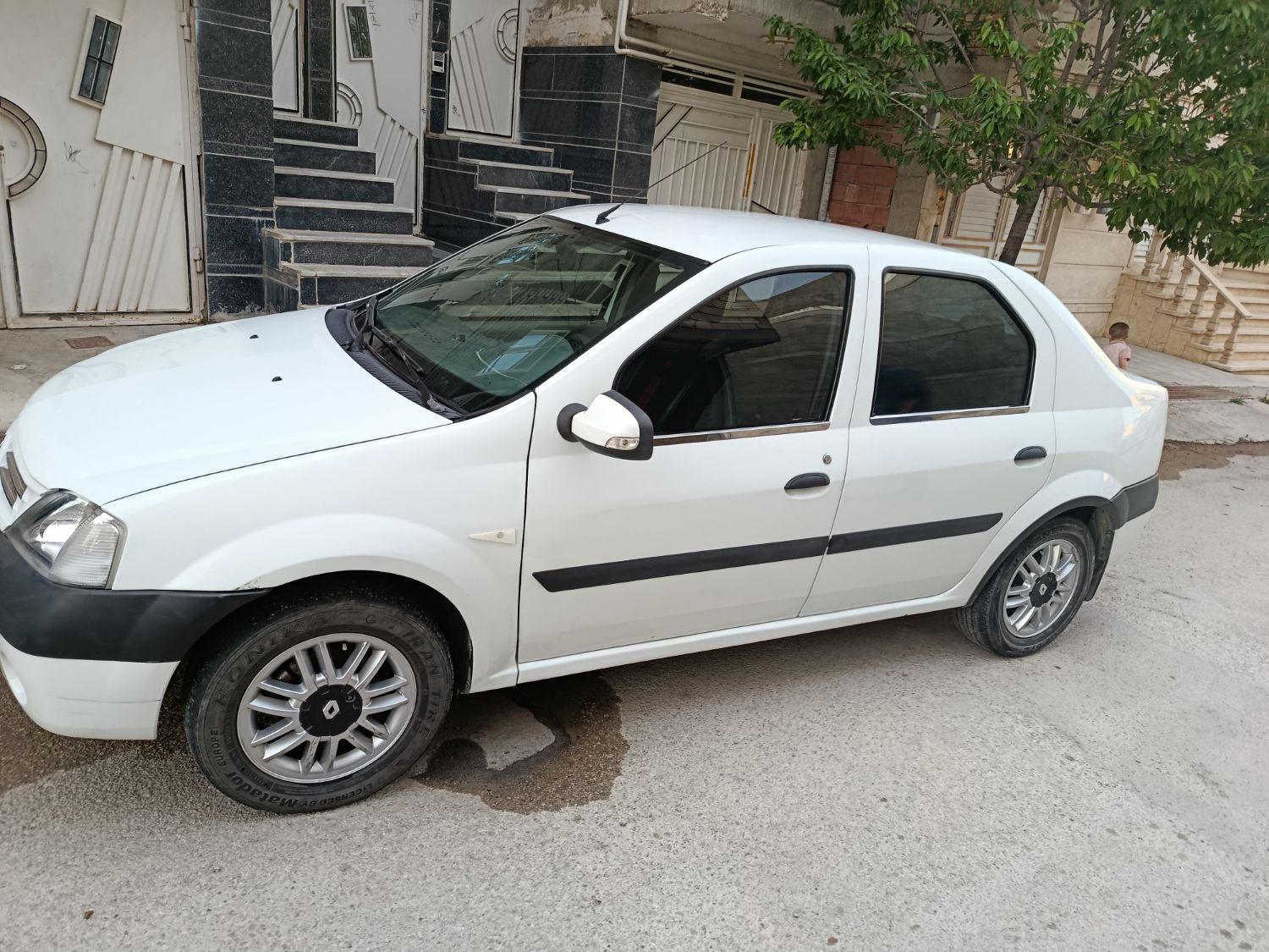 خودرو رنو، تندر 90 آگهی ann_18227850