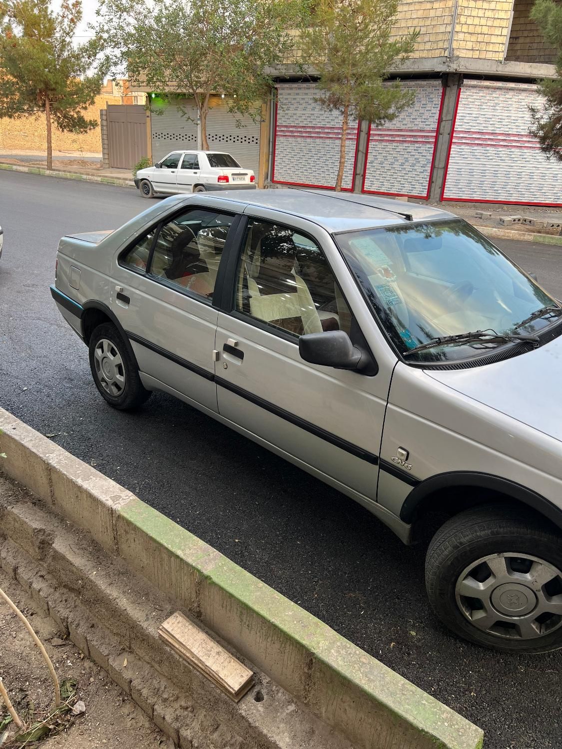 پژو 405 GLX - دوگانه سوز - 1397