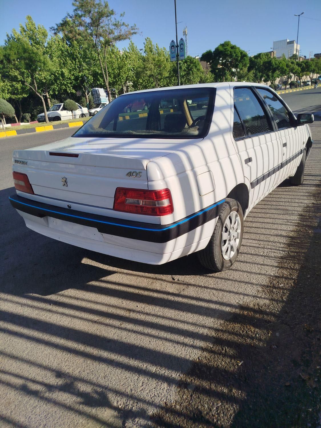 پژو 405 SLX بنزینی TU5 - 1393