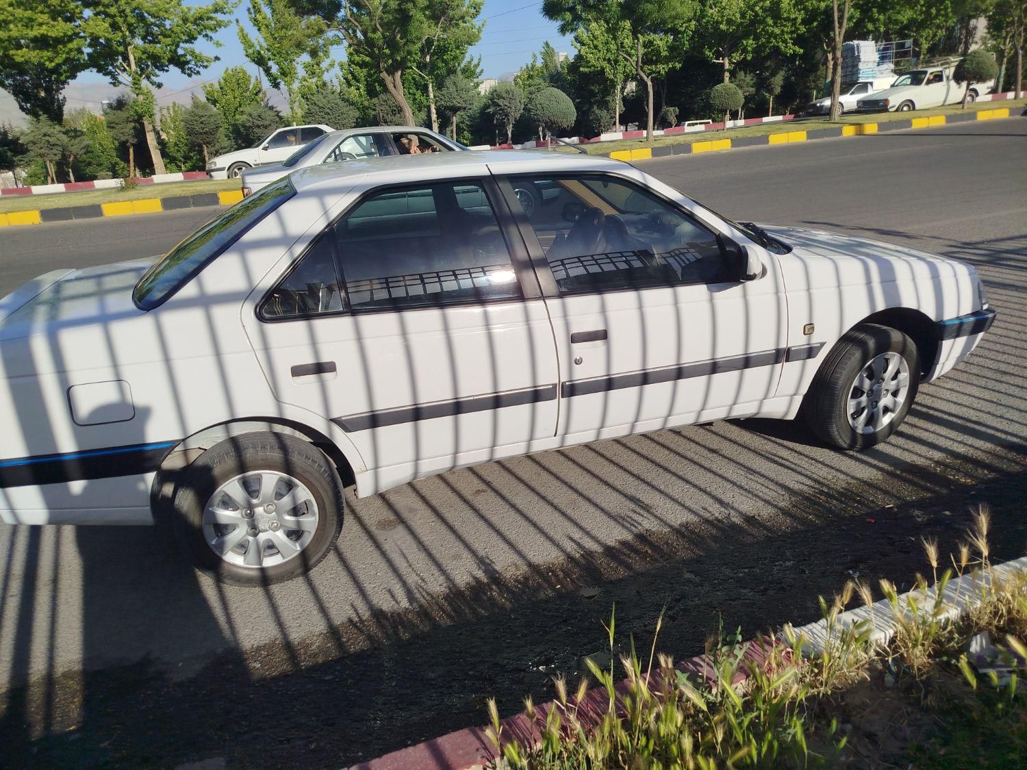 پژو 405 SLX بنزینی TU5 - 1393
