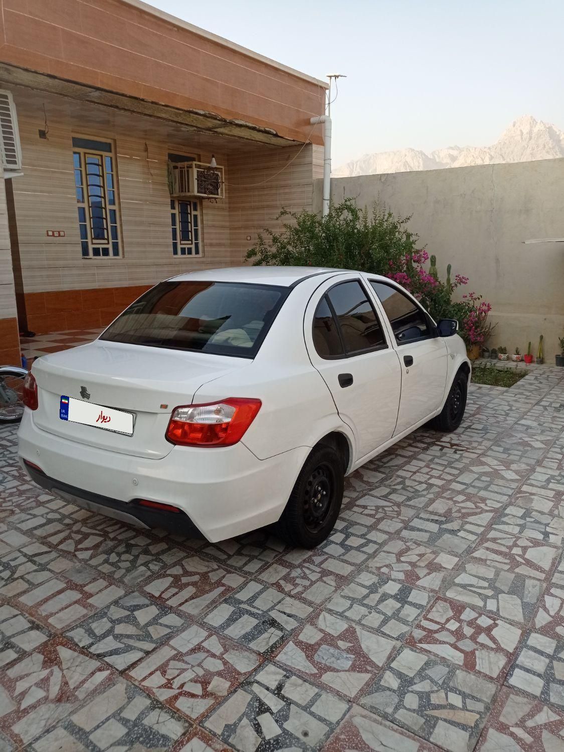 ساینا S دنده ای بنزینی - 1400