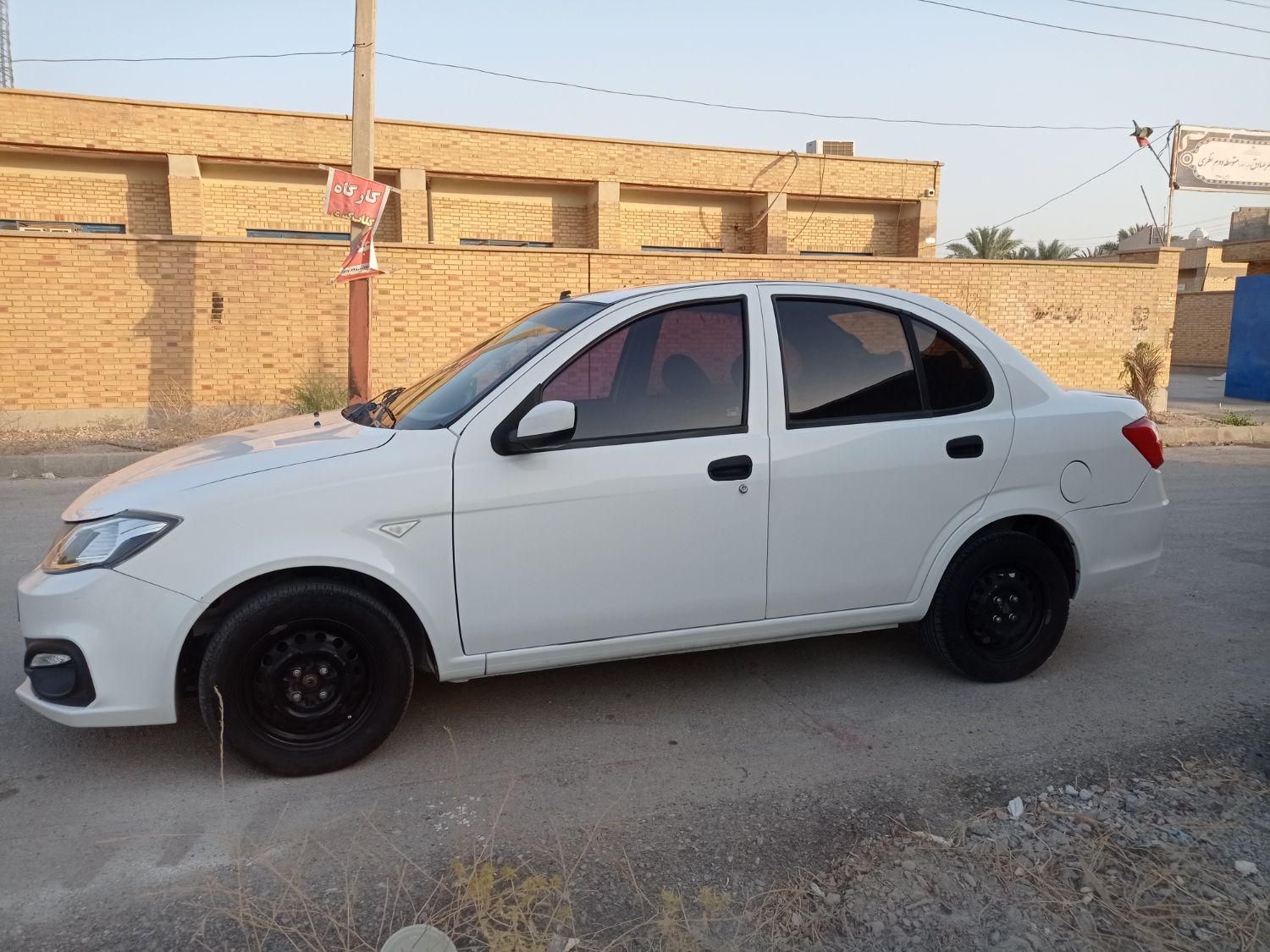ساینا S دنده ای بنزینی - 1400