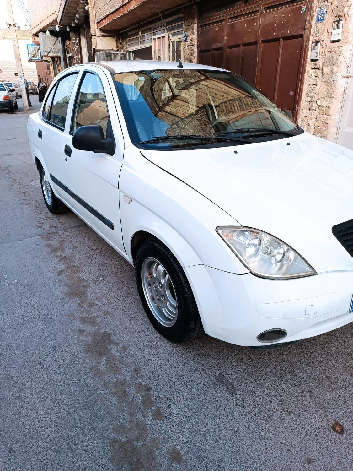 تیبا صندوق دار EX - 1393