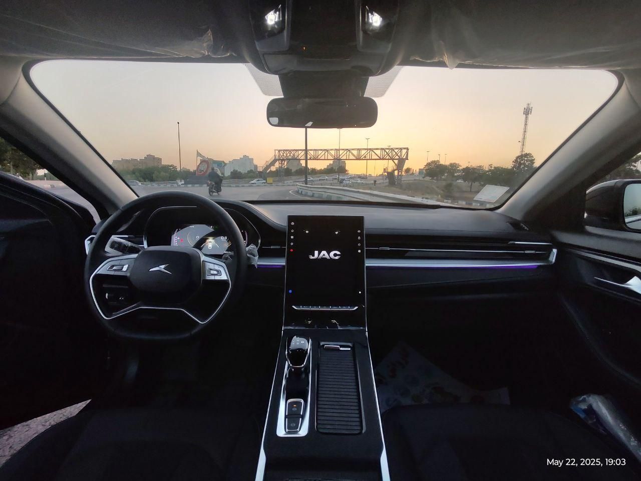 کی ام سی J7 اتوماتیک - 2024