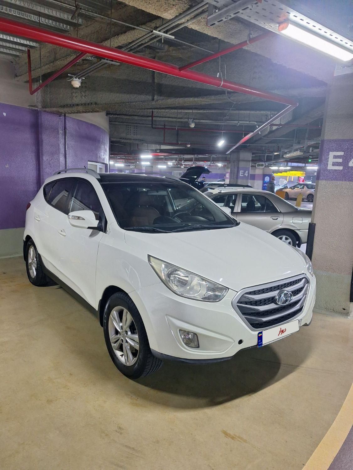هیوندای توسان 2.4 لیتر - 2012