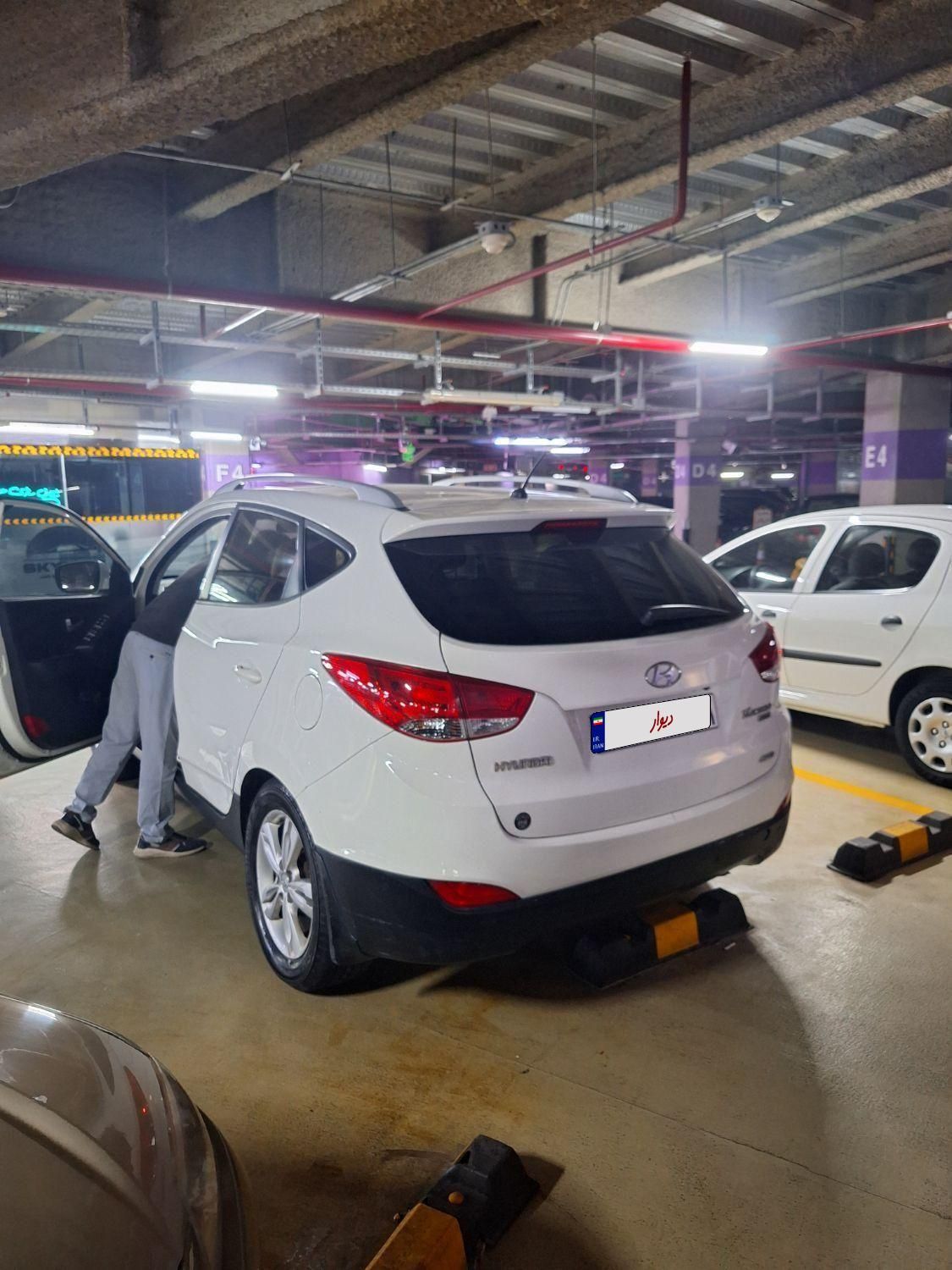 هیوندای توسان 2.4 لیتر - 2012