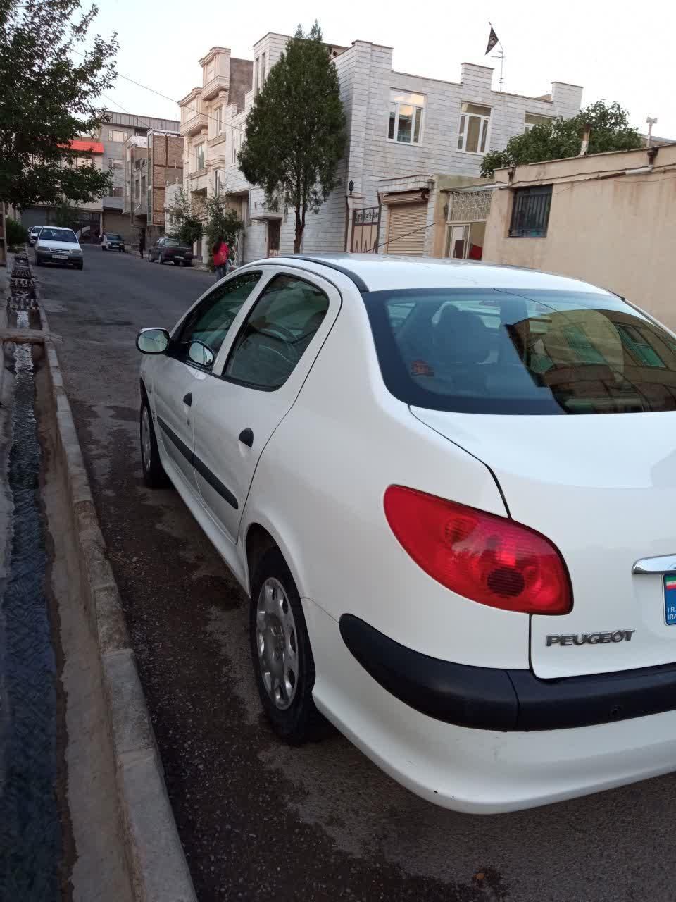 پژو 206 SD v8 - 1395