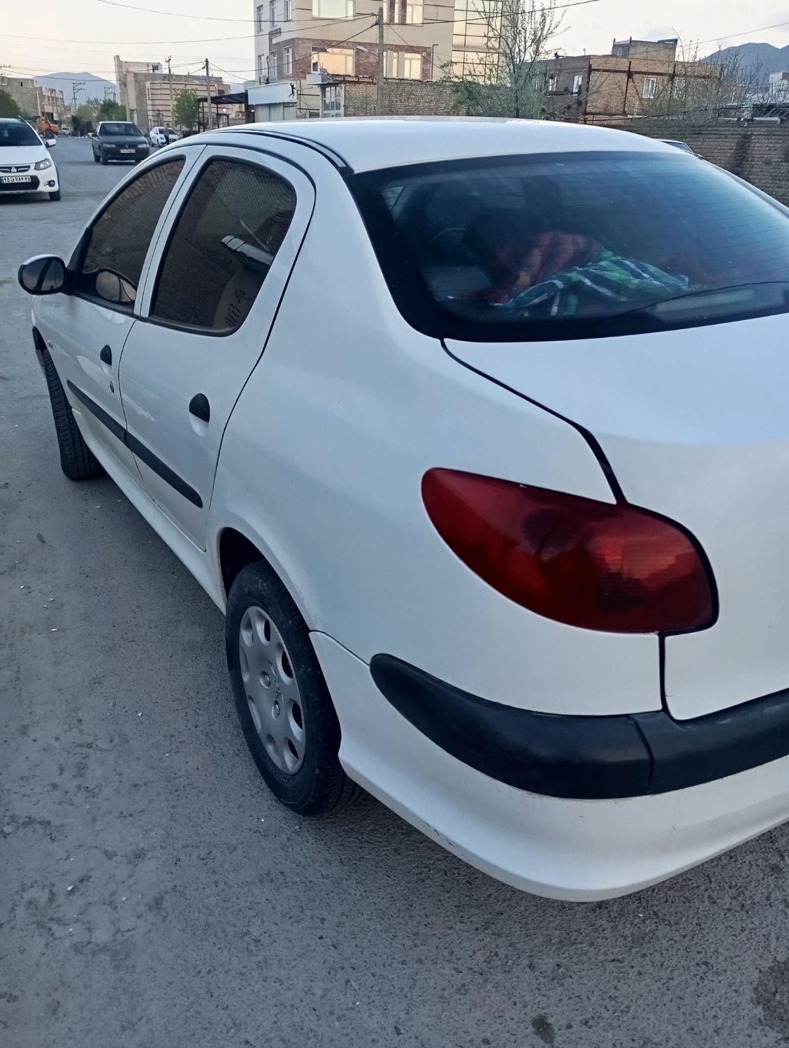 پژو 206 SD v8 - 1389