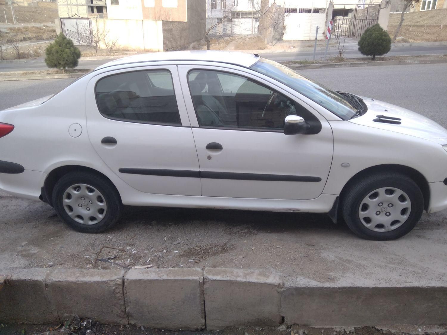 پژو 206 SD v8 - 1390