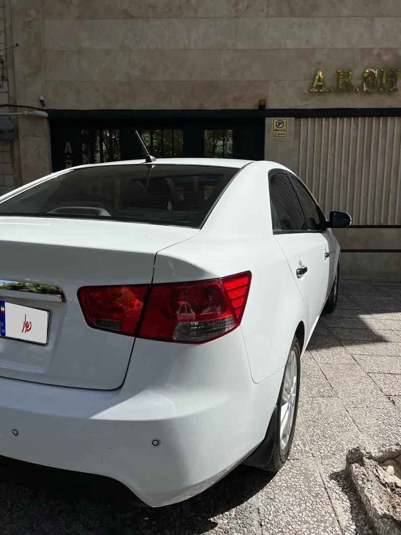 خودرو کیا، سراتو مونتاژ آگهی ann_18229352
