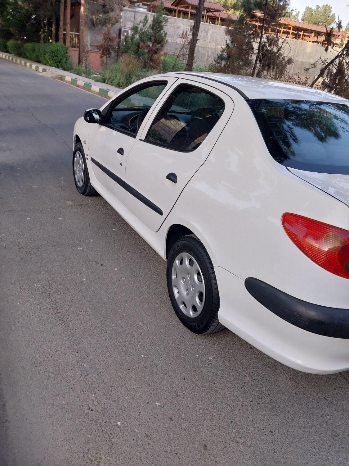 پژو 206 SD v8 - 1393