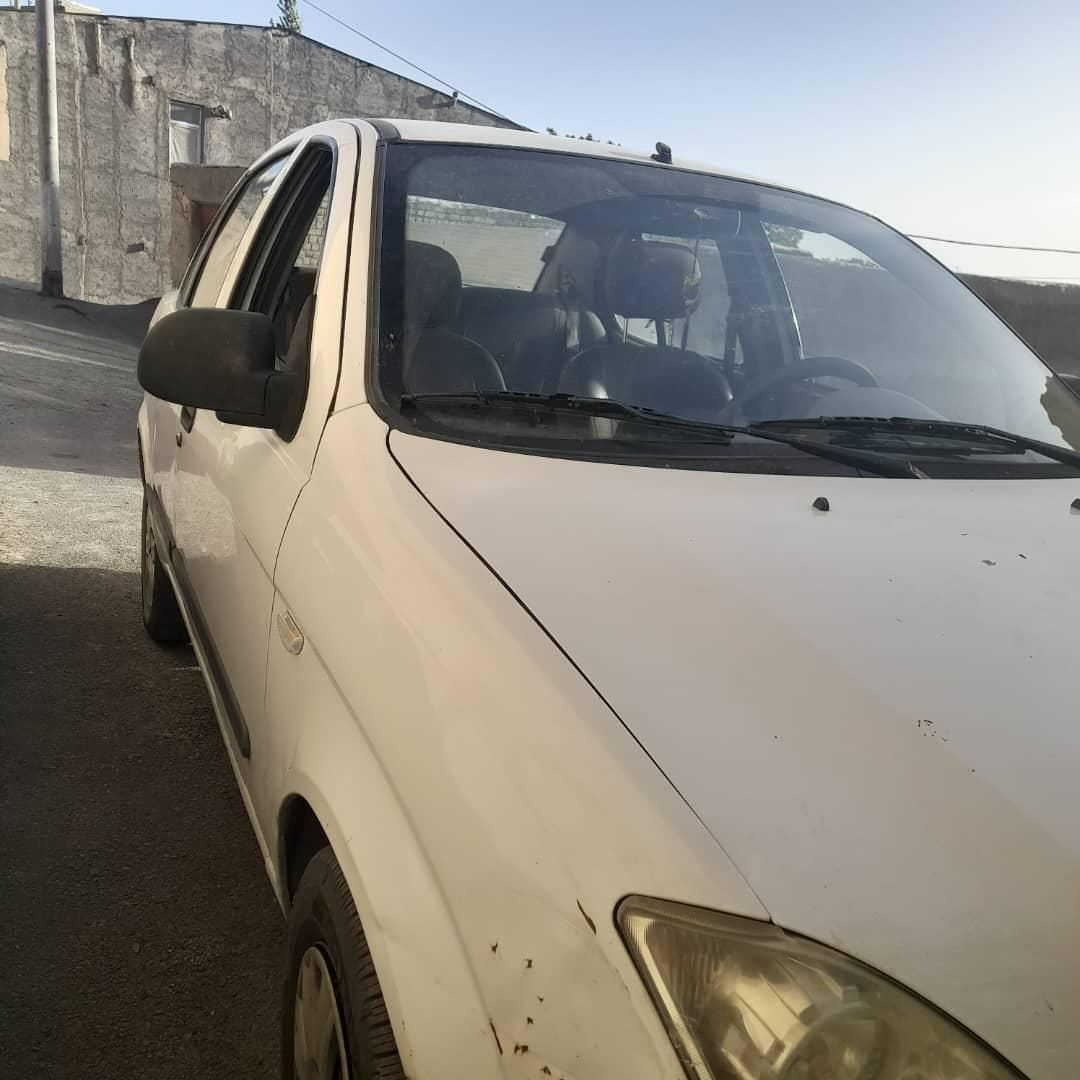 تیبا صندوق دار LX - 1390