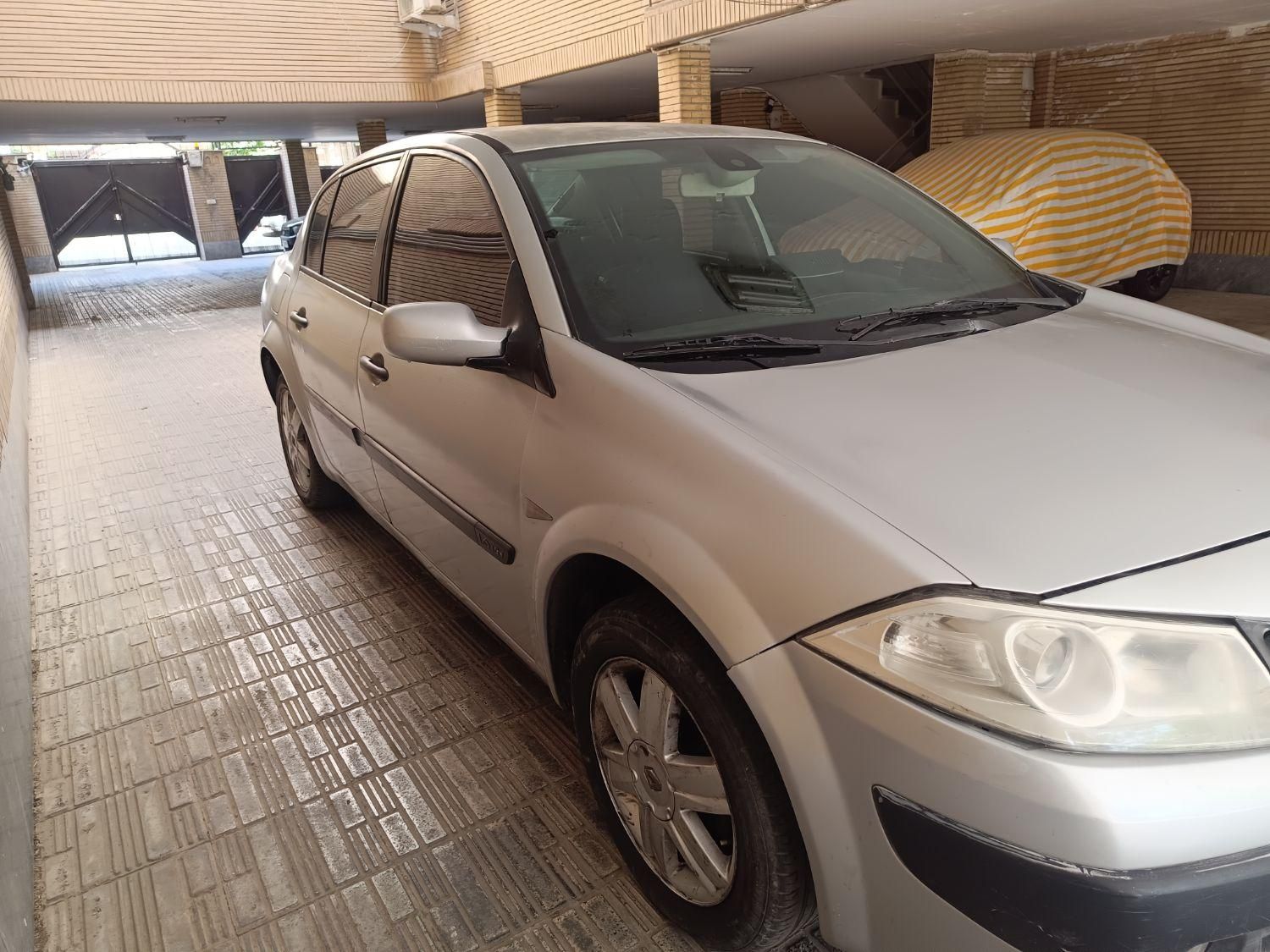 رنو مگان اتوماتیک 2000 - 2006