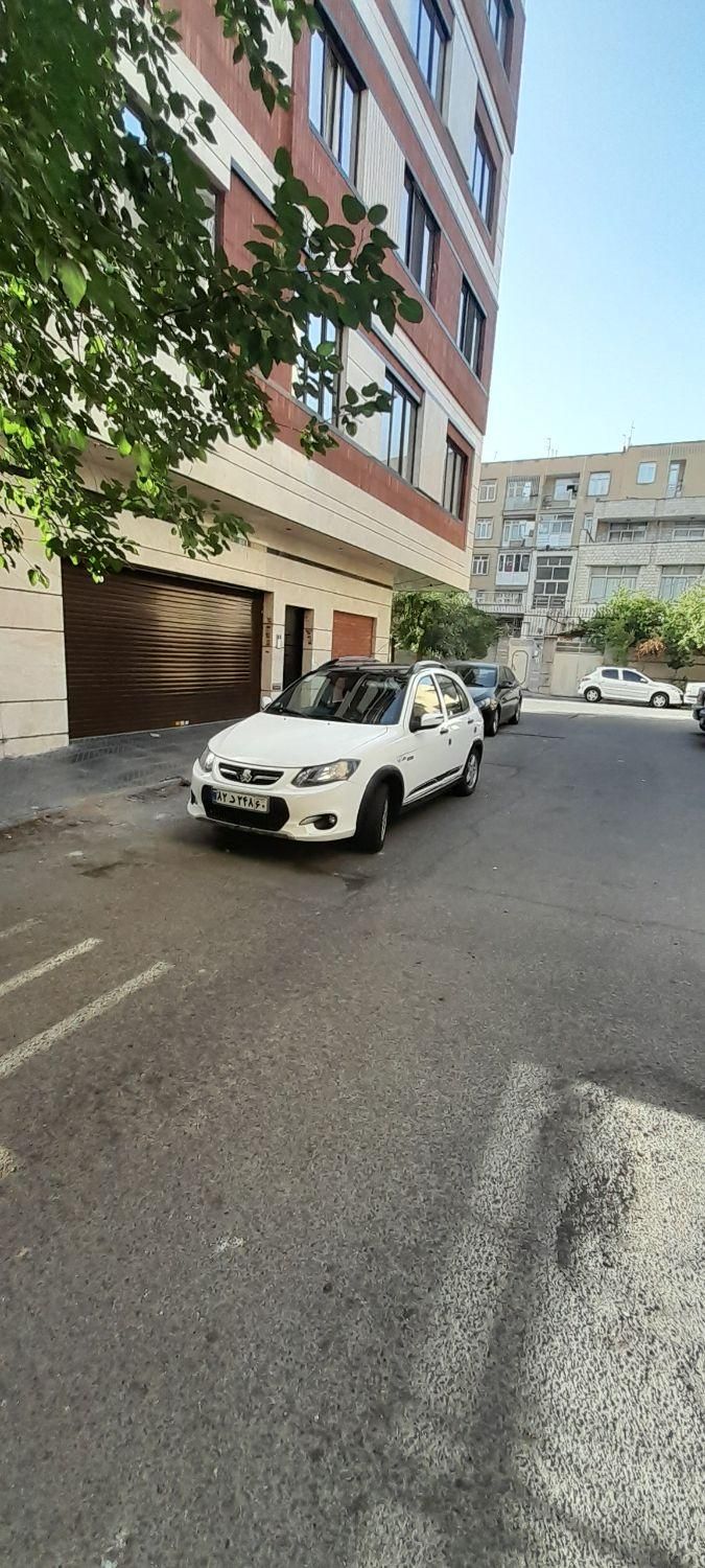خودرو کوییک، R آگهی ann_18231417