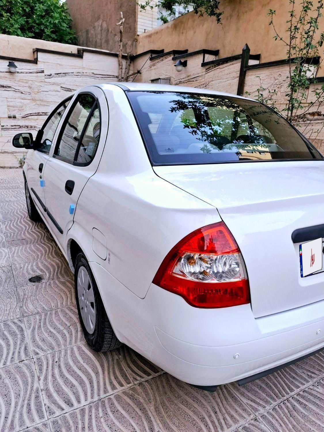 تیبا صندوق دار SX - 1400