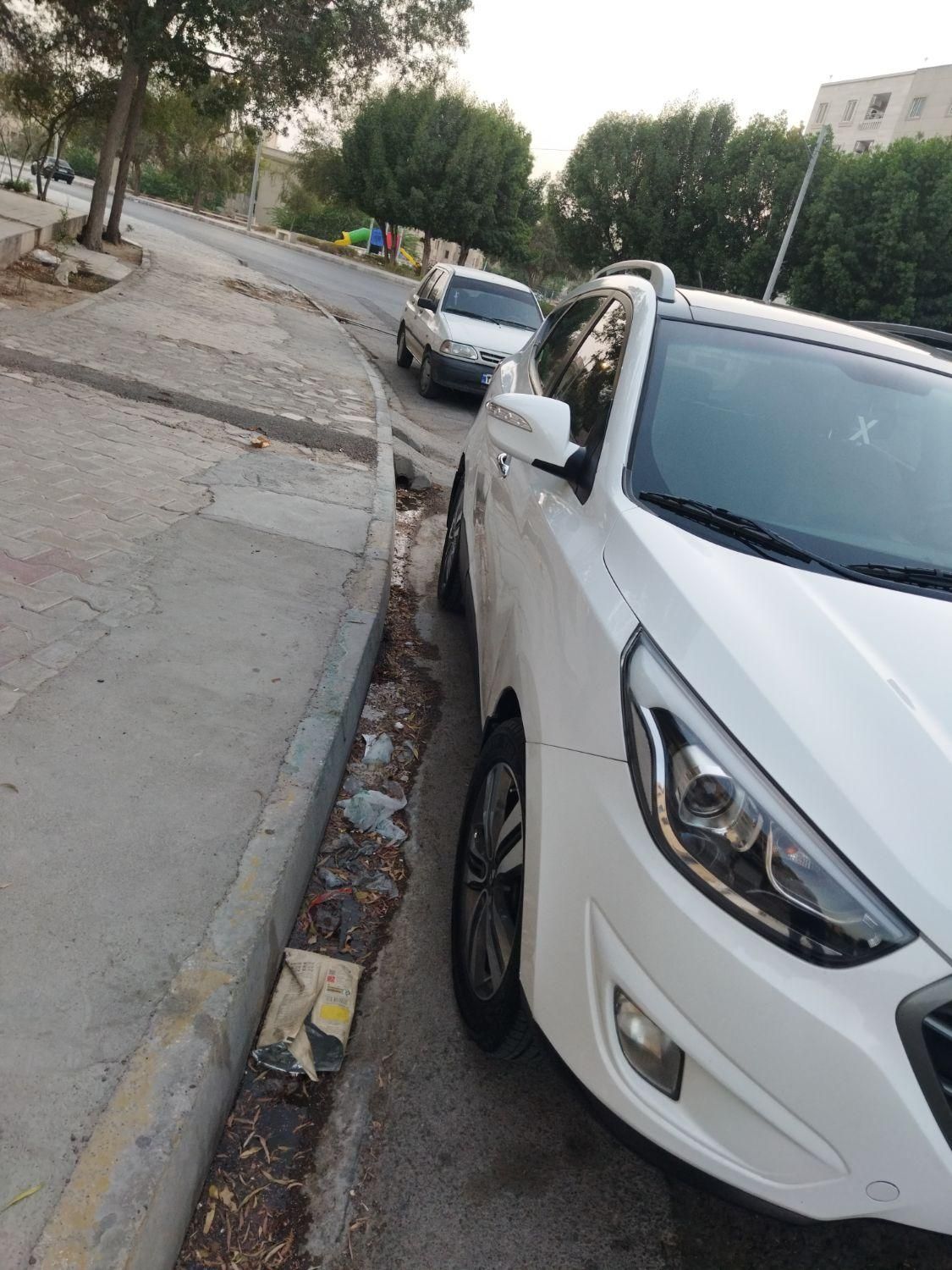هیوندای توسان 2.7 لیتر - 2010