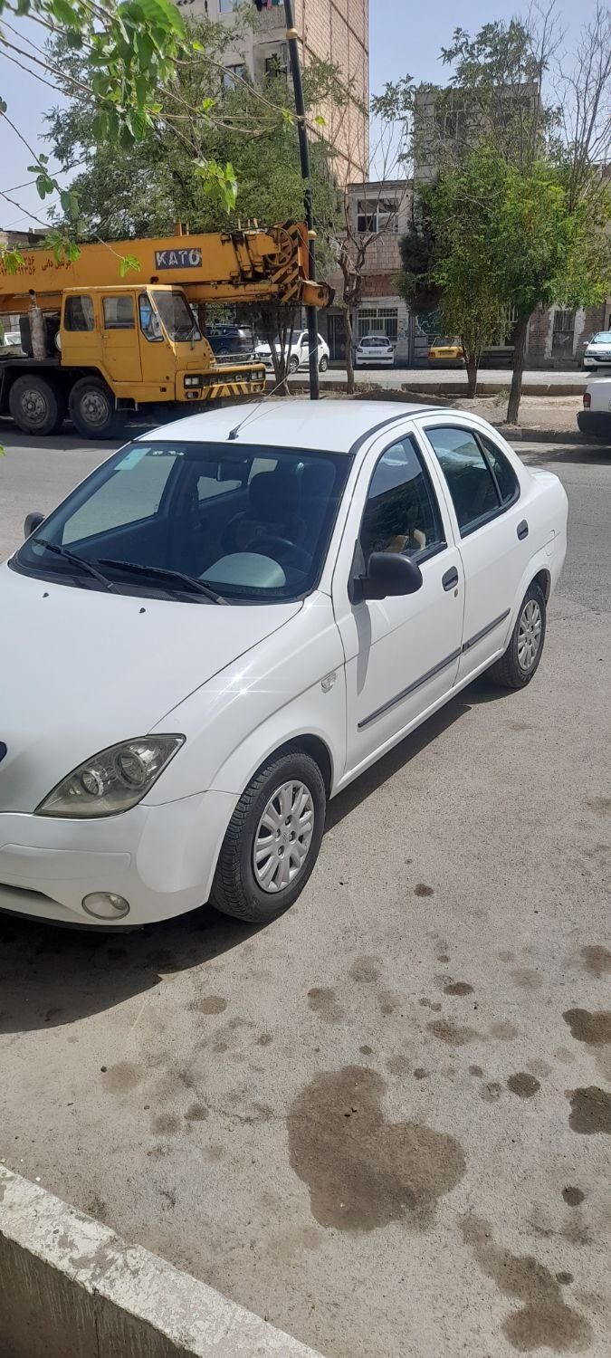 تیبا صندوق دار SX - 1398