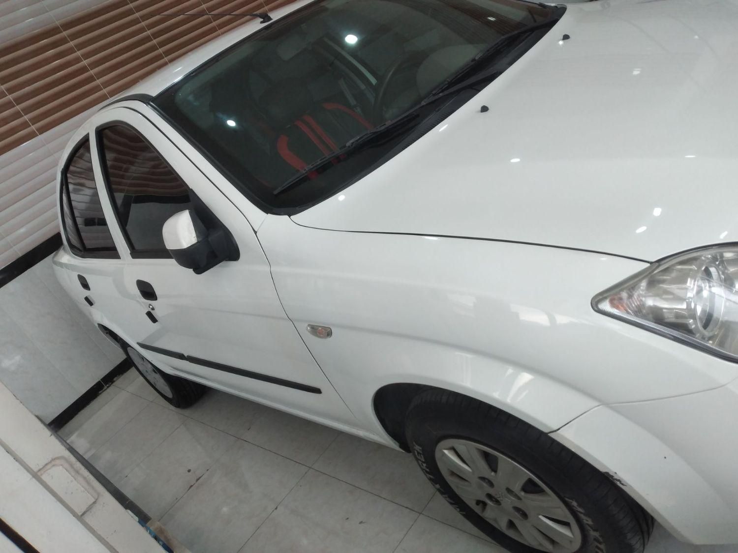 تیبا صندوق دار SX - 1399