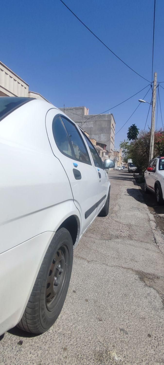 تیبا صندوق دار SX - 1393
