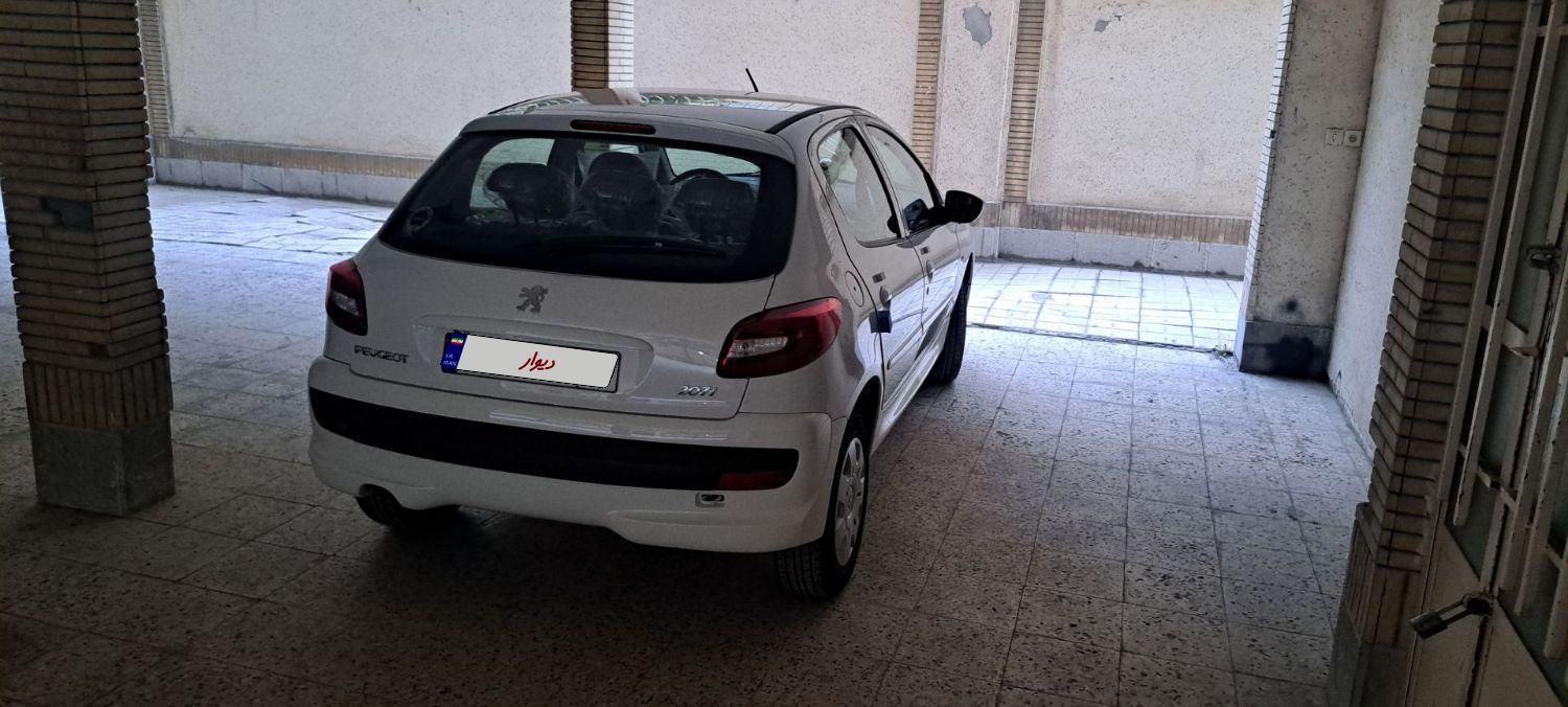 پژو 207 دنده‌ای با موتور TU3 - 1404