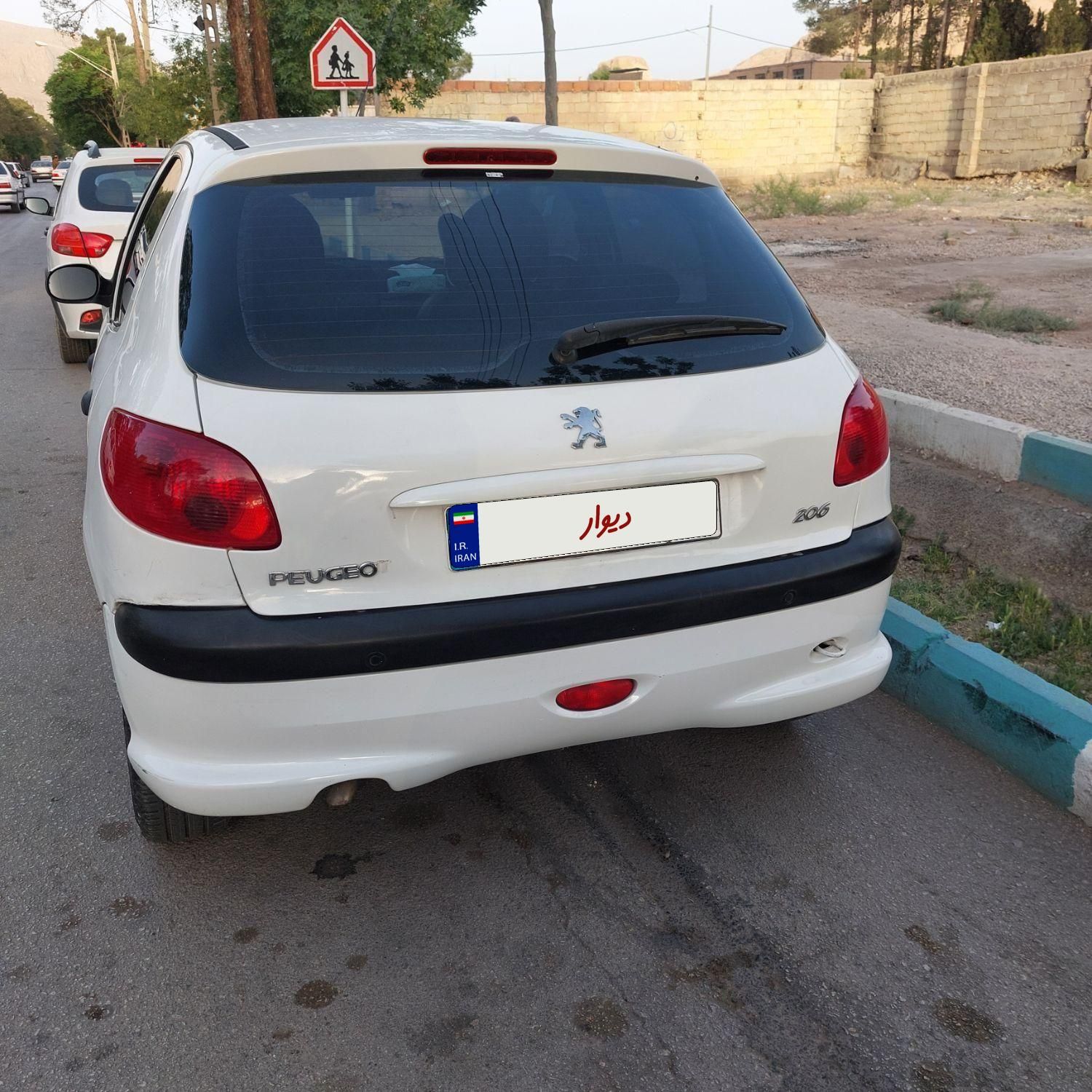 پژو 206 تیپ 2 - 1396