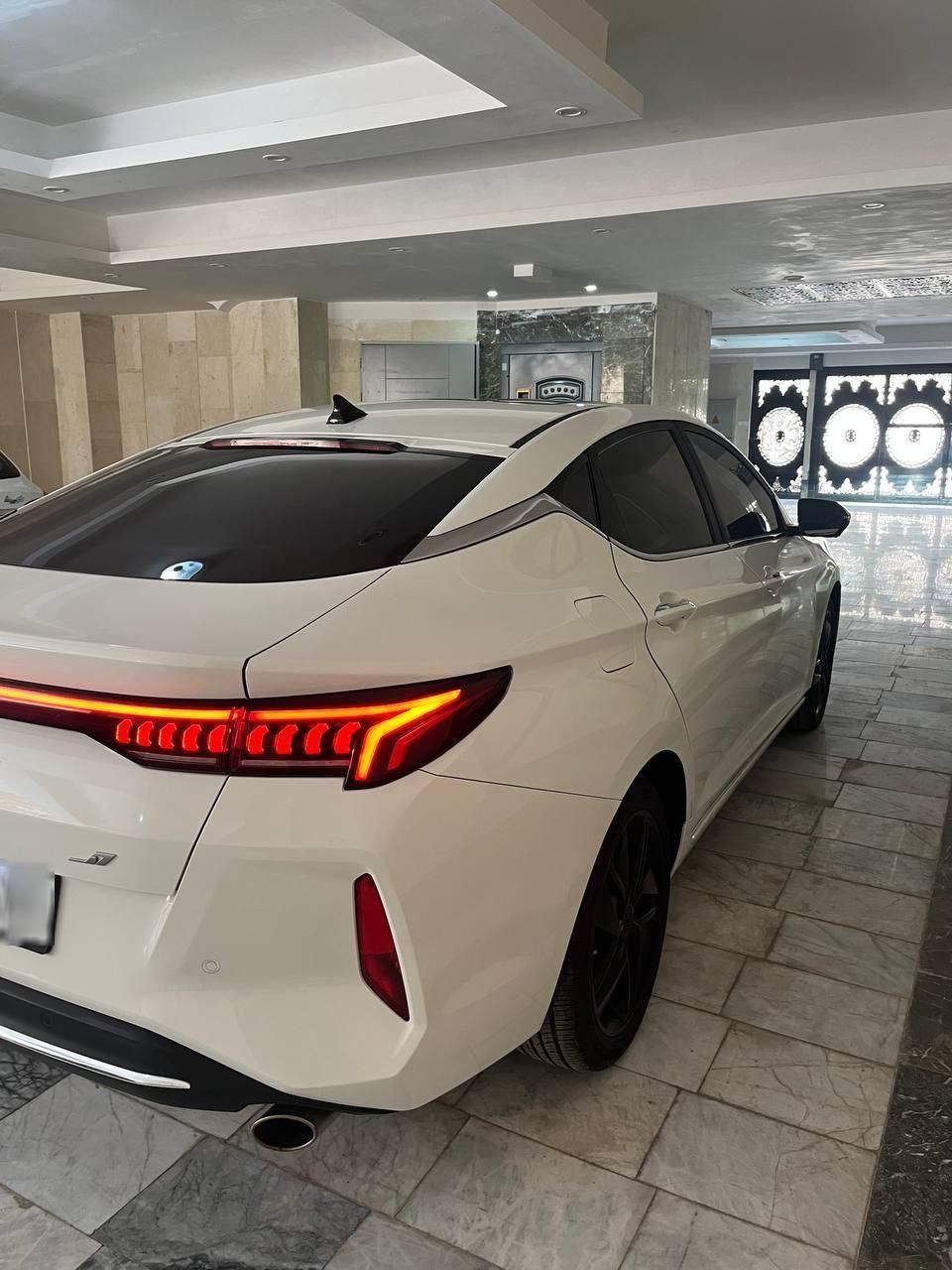کی ام سی J7 اتوماتیک - 2024