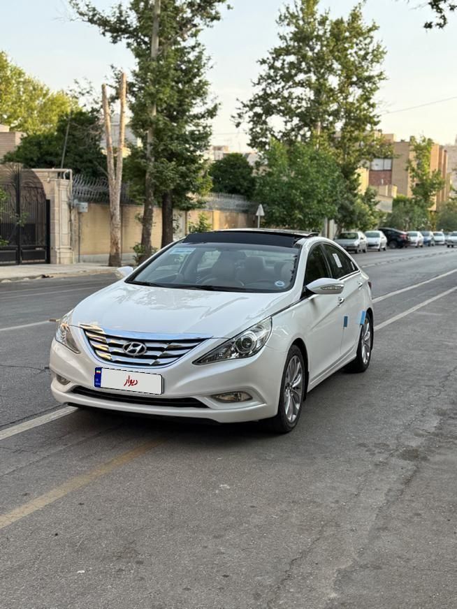 هیوندای سوناتا فول YF - 2014